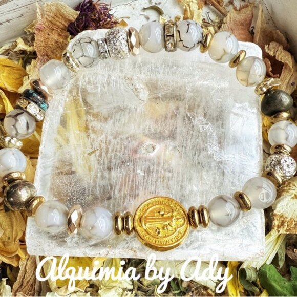 Statement white rutile beaded bracelet - Picture 1 of 6